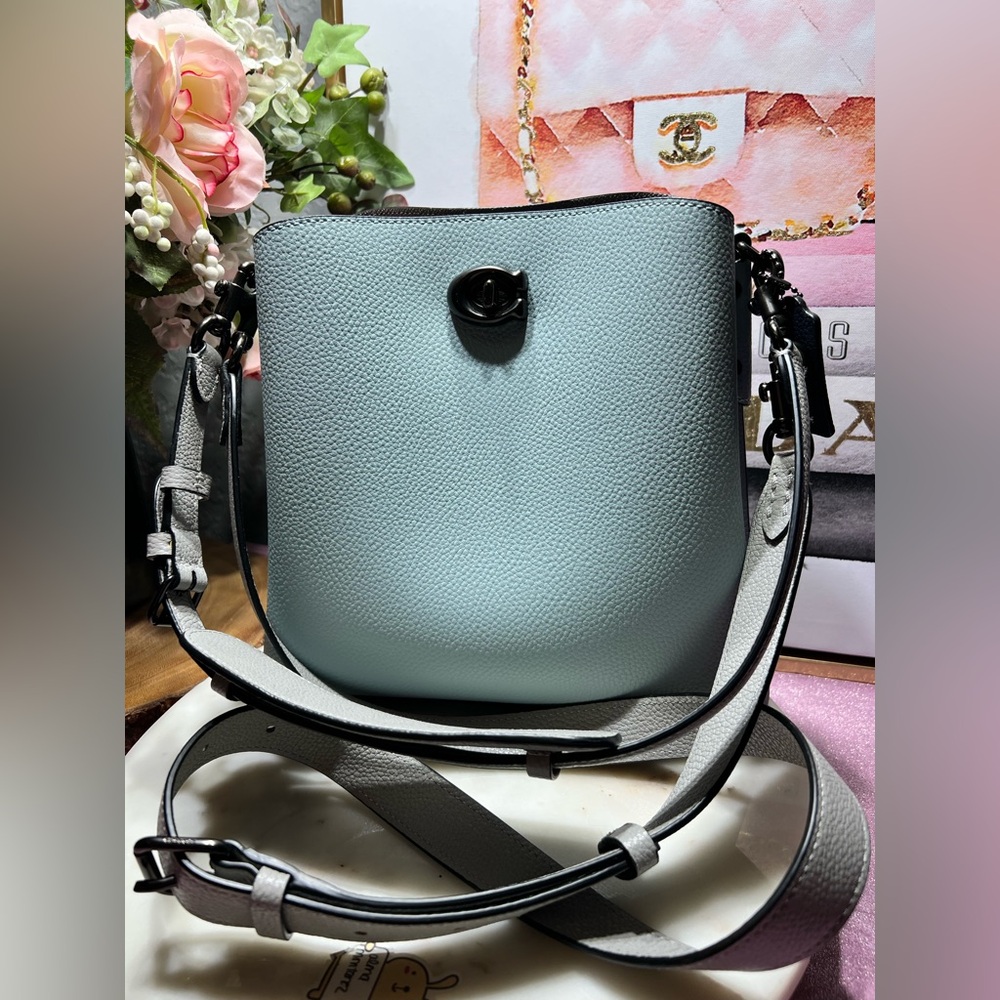 COACH Willow bucket bag in colorblock Aqua Multi NWOT